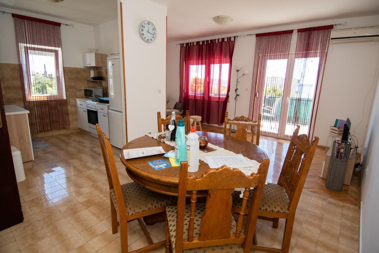 Apartmani Ivana 2 Kaštela Exterior foto
