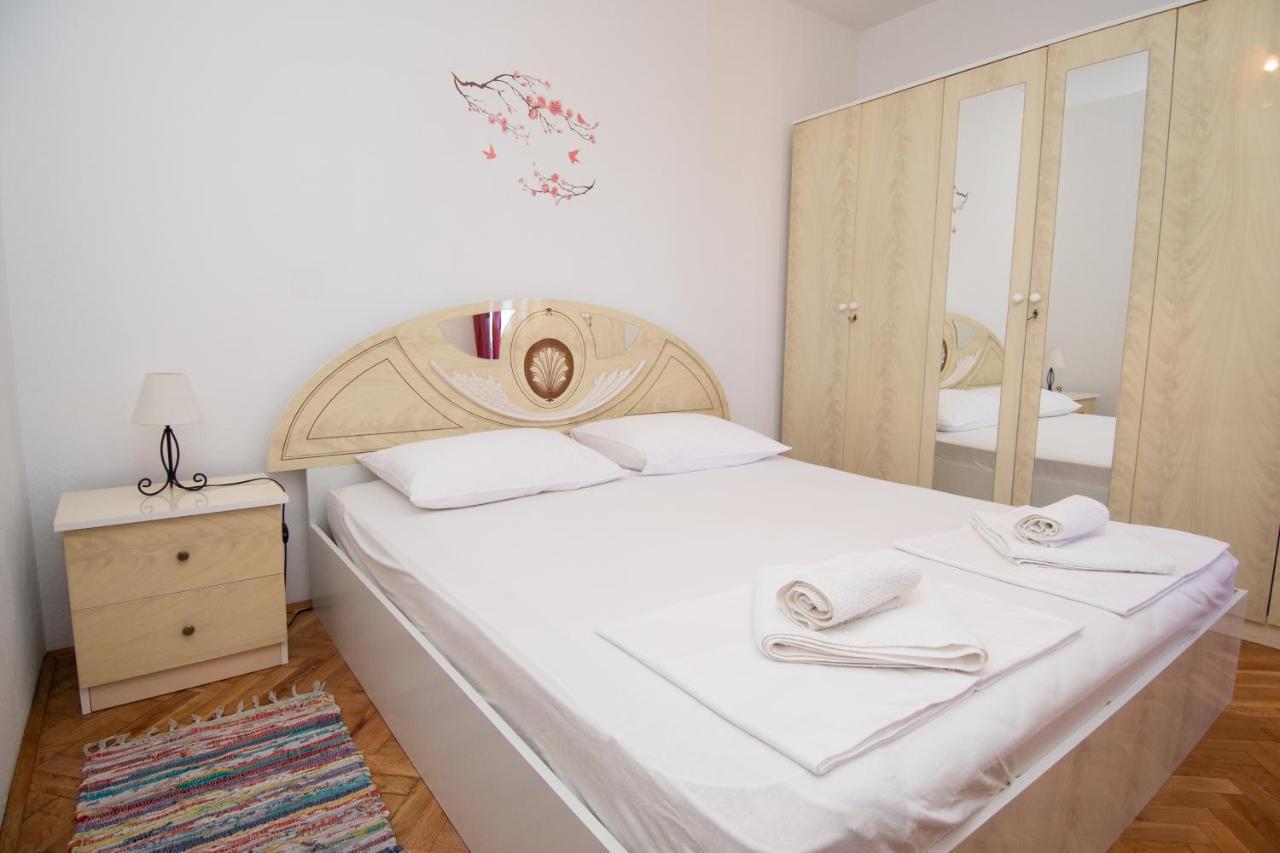 Apartmani Ivana 2 Kaštela Exterior foto
